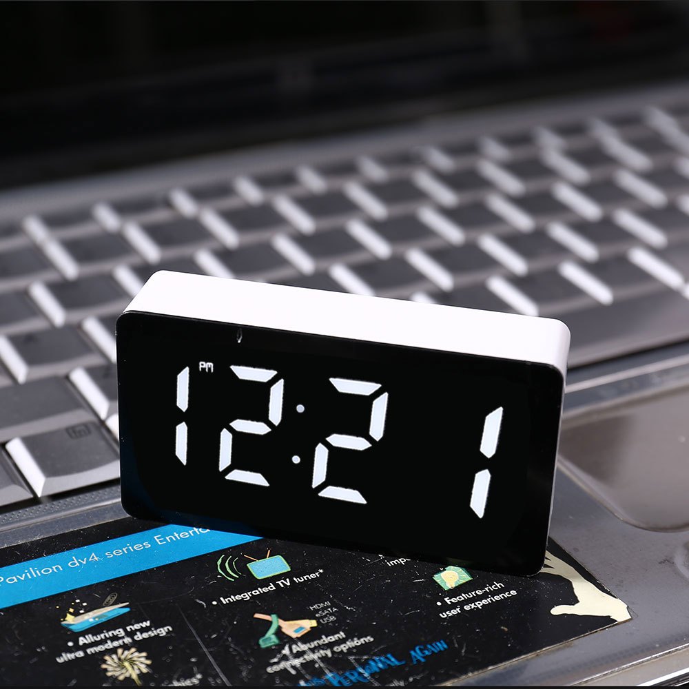 LED Electronic Watch Mirror Al - Smartwatch Face recension och pris